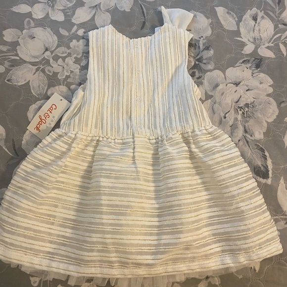 White gold baby dress - Picture 2 of 3